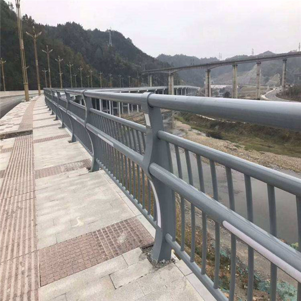 道路隔离护栏供货周期短质量优价格低